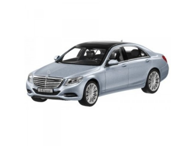 Модель автомобиля Mercedes-Benz S-Class W222, Diamond Silver Metallic 1:43, артикул B66960154 от Mercedes Модель автомобиля Mercedes-Benz S-Class W222, Diamond Silver Metallic 1:43, артикул B66960154